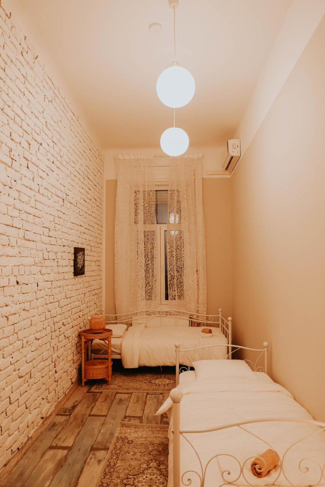 Rooms For Rent In Centre Budapeste Exterior foto