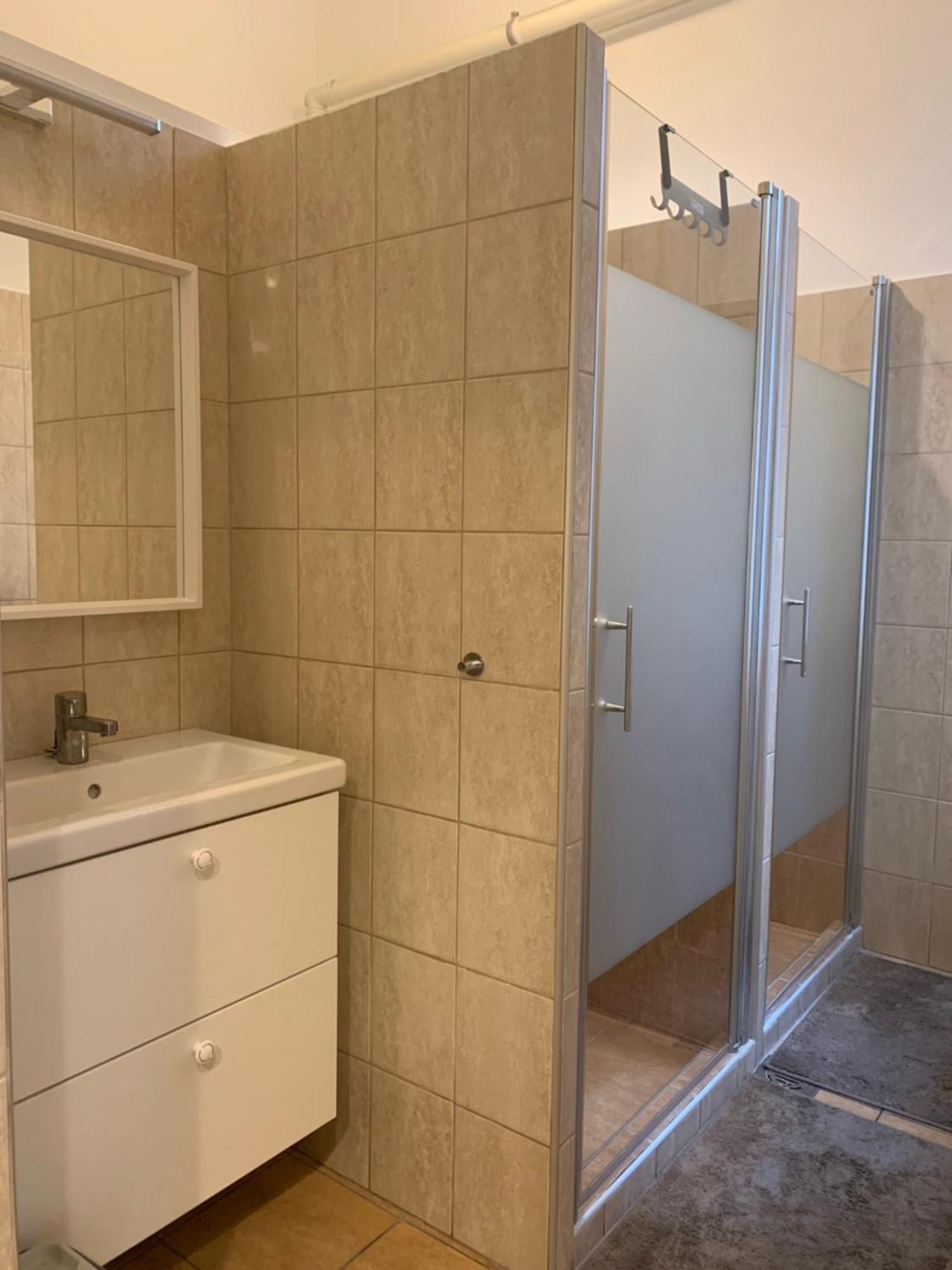 Rooms For Rent In Centre Budapeste Exterior foto
