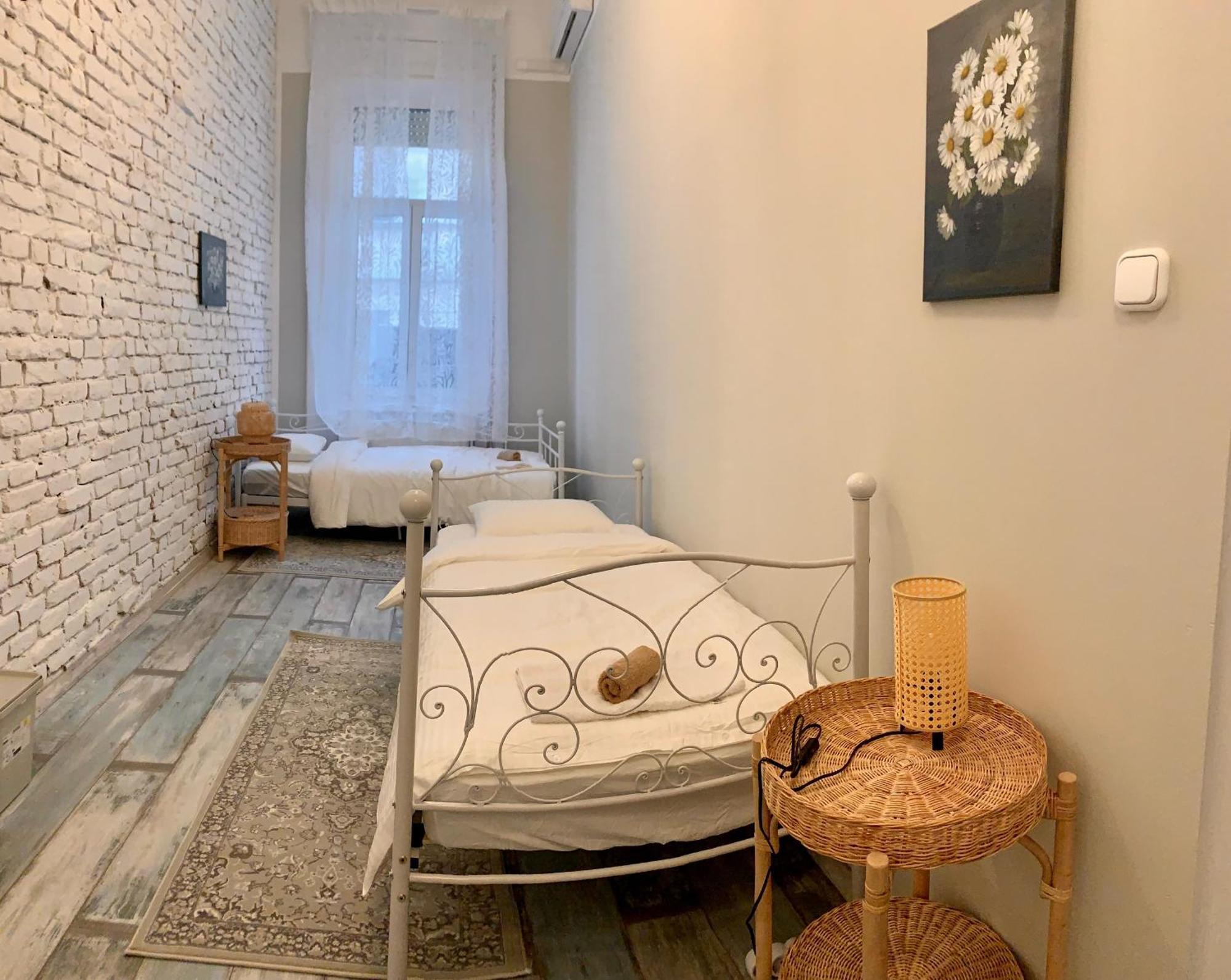 Rooms For Rent In Centre Budapeste Exterior foto